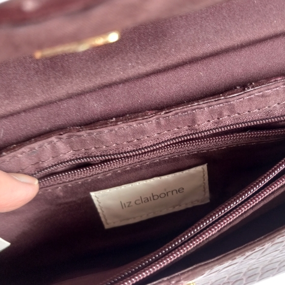 Liz Claiborne small burgundy purse polyurethane snake pattern - Picture 3 of 6